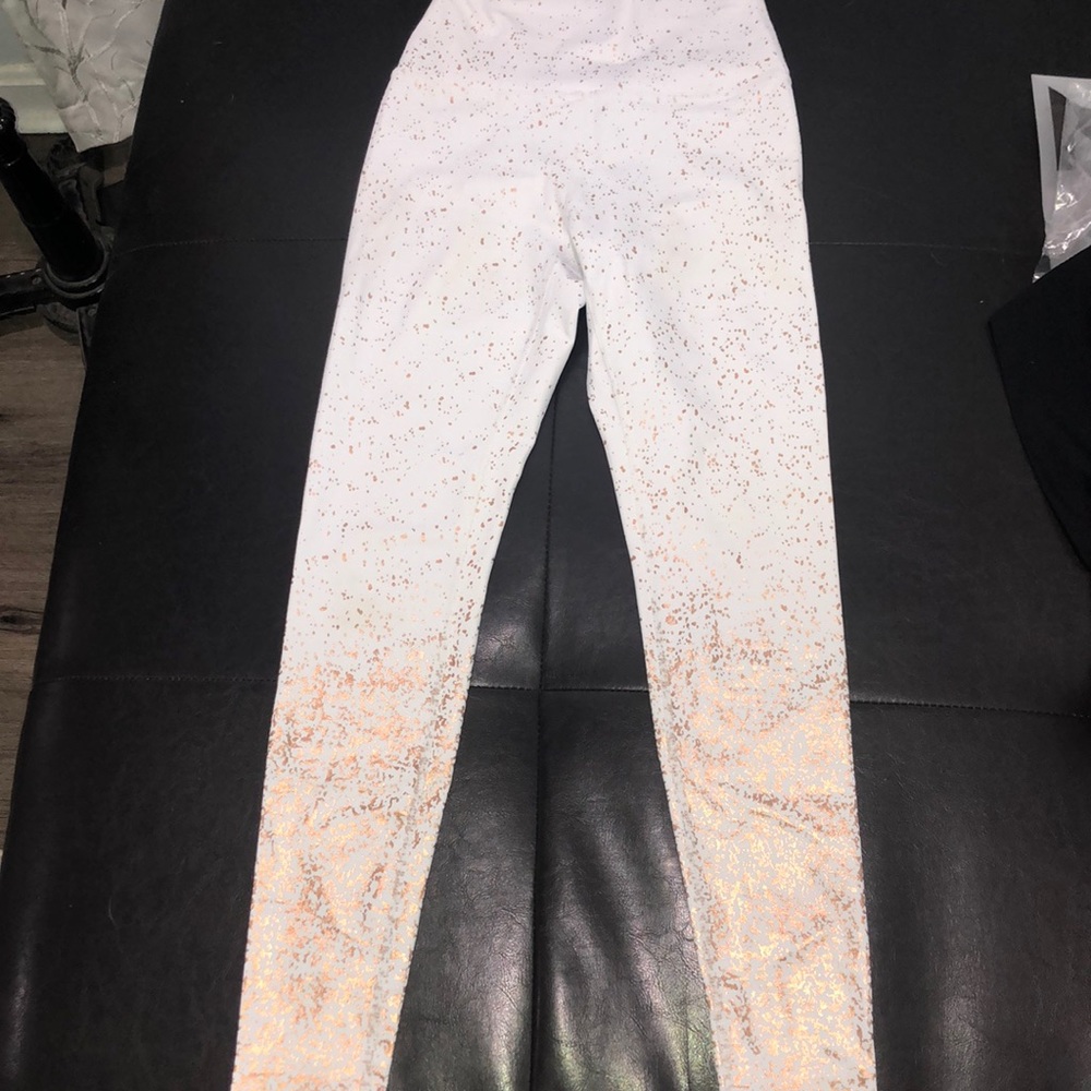 Buff bunny white and rose gold ombré leggings